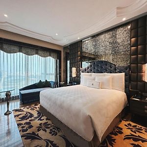 Deluxe Kamer met een King Size Bed op de Bovenste Verdiepingen